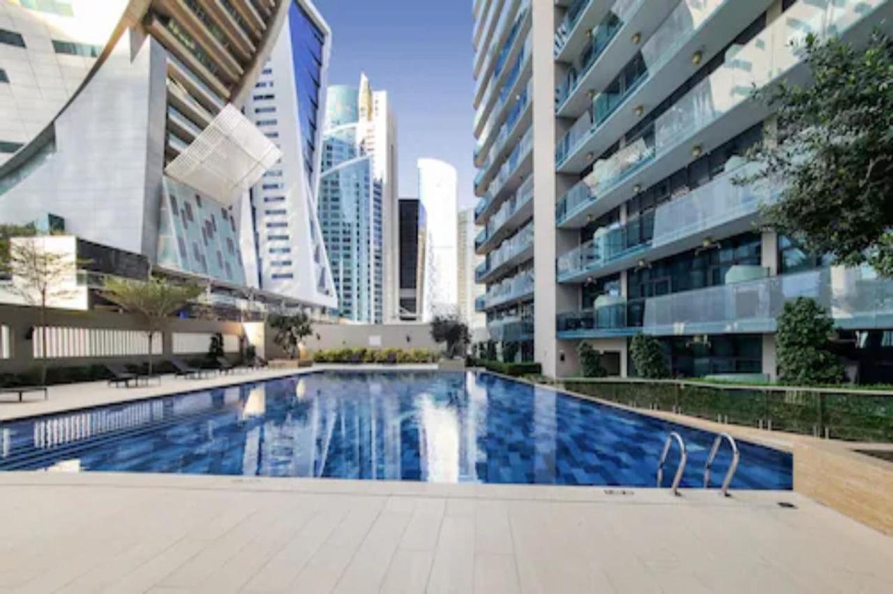 Citihome - 1Br At Merano Tower By Damac Dubai Buitenkant foto